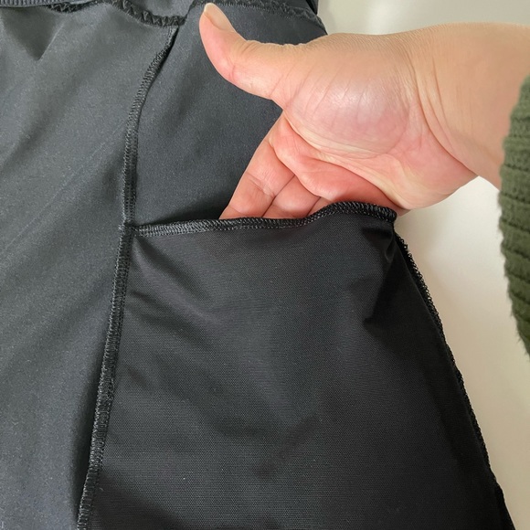 Athleta Be Bold Wireless Shelf Black Sport Bra Mesh Tank Size S - Picture 11 of 16